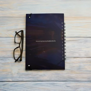 Libreta personalizada media carta con elástico y espiral lateral